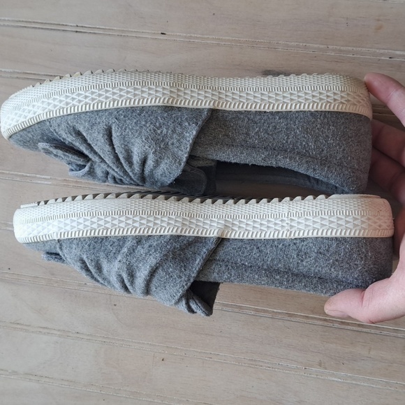 Sugar Gonzo Knot Bow Gray Felt Memory Foam Comfort Textured Slip On Sneakers - Picture 9 of 10
